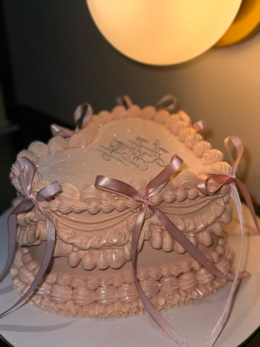 Vintage Heart Glam